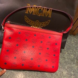 MCM Clutch